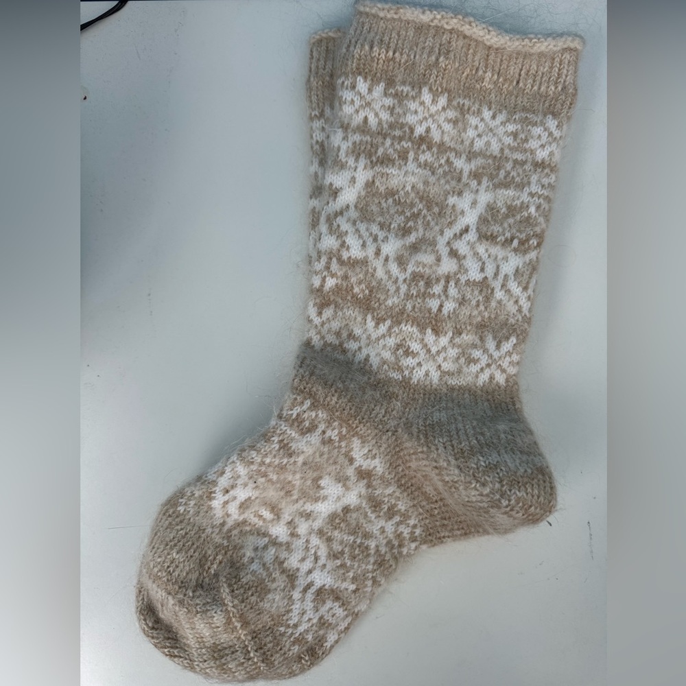 Wool Blend Cozy Knit Nordic Patterned Socks Tan and White size 39-40 - Picture 2 of 2